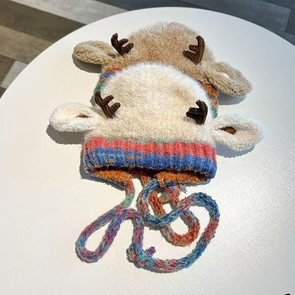 Teplý vánoční dárek na celou zimu – roztomilá čepice s jelenem, která doprovází děti při každém radostném výletu