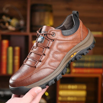 Pánské kožené boty pro seniory – měkké, pohodlné a neklouzavé pro každodenní chůzi